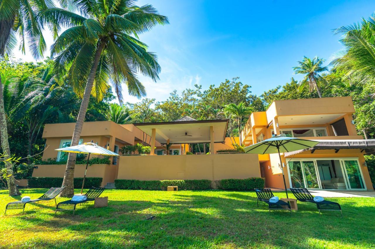 Coral Cove Beachfront Villa - チャン島 エクステリア 写真