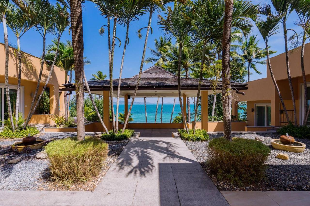 Coral Cove Beachfront Villa - チャン島 エクステリア 写真